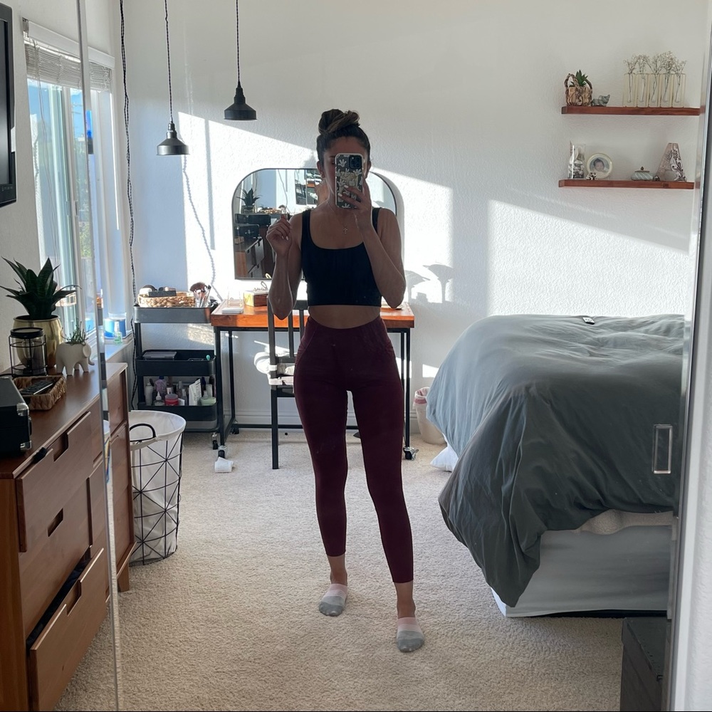 Maroon leggings